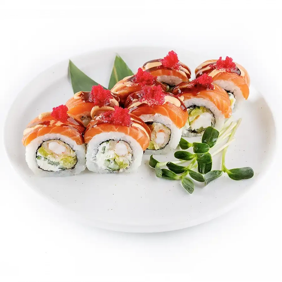 European roll with salmon and shrimp